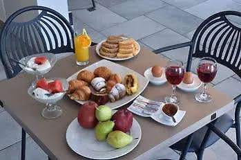 Otel Alexandros And 4*