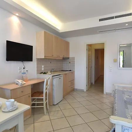 Alexandros And Otel 4*