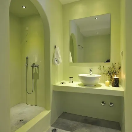 Otel Alexandros And 4*