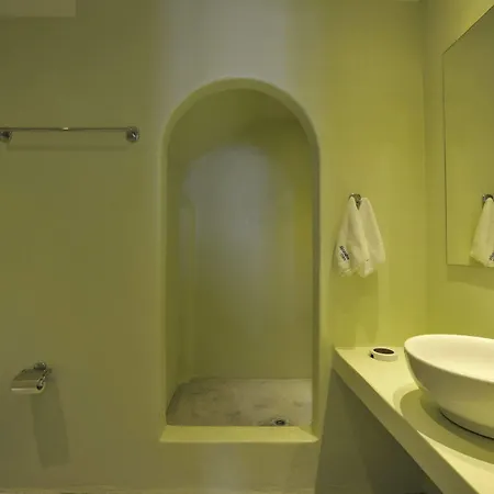 Otel Alexandros And 4*