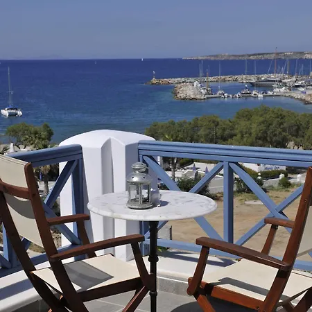 Otel Alexandros And